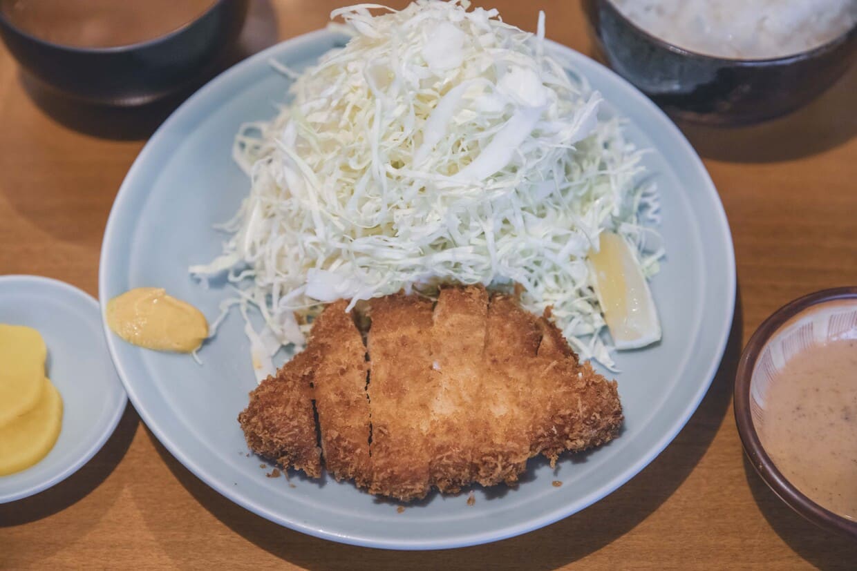 「とんかつ太郎」の定食