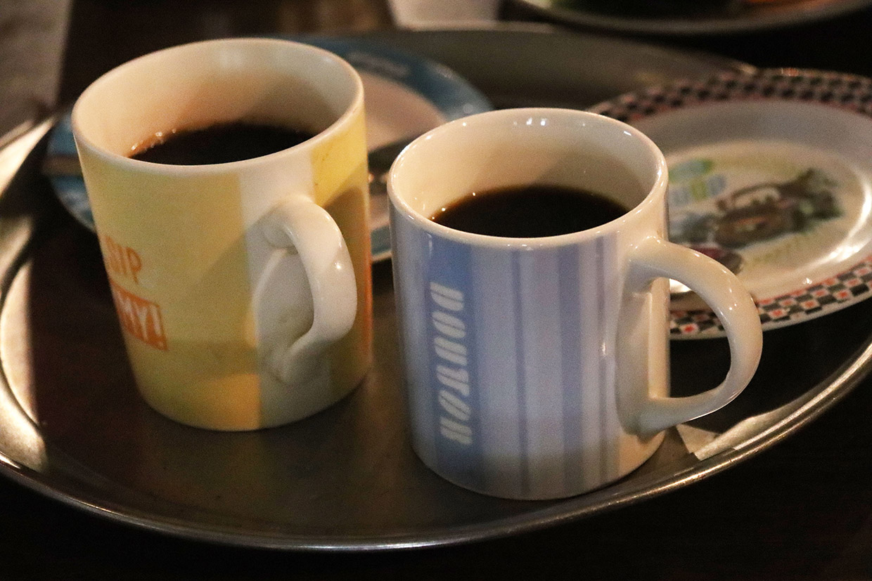 「喫茶Y」のドトールのカップ