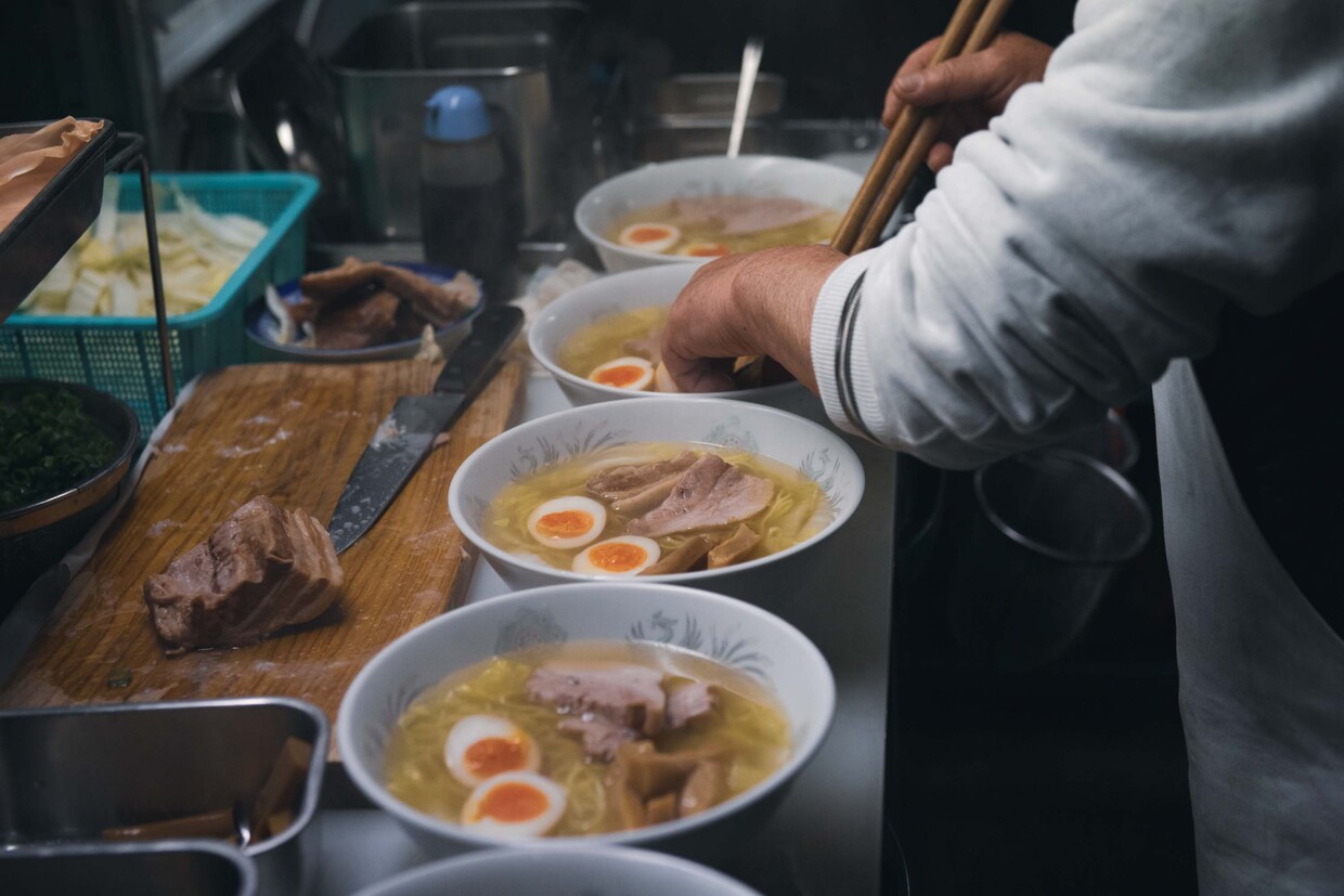 ラーメン河の調理風景