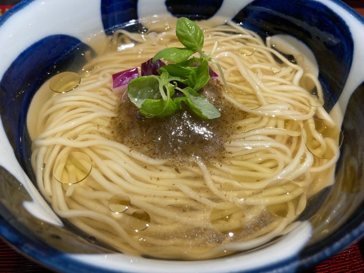 京都『拳ラーメン』羅臼昆布かけそば（温・冷）ご飯セット1000円