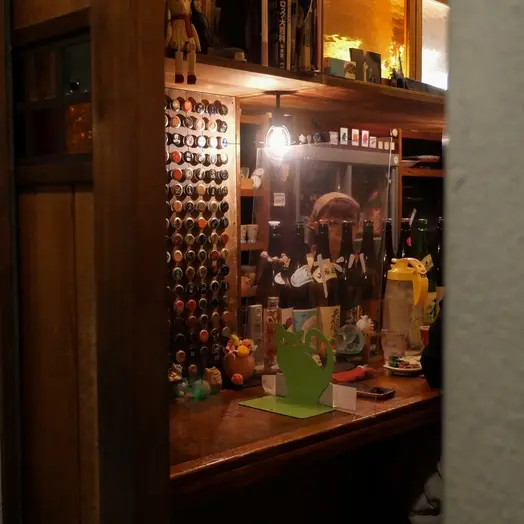 客が客をもてなす、メニューのない狭小日本酒カフェ『SAKE Cafe ハンナ』【後編】