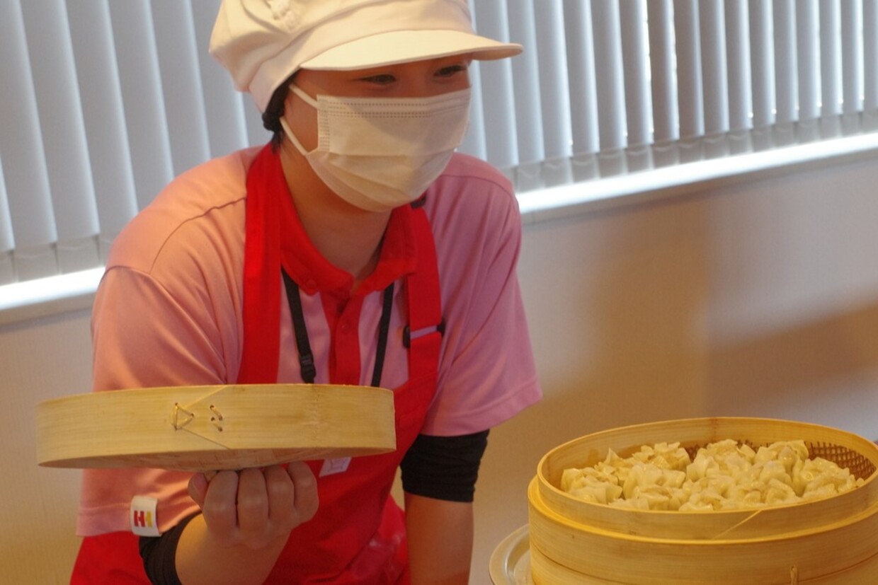 『ほっかほっか亭総本部』「贅沢シュウマイ弁当」のせいろ