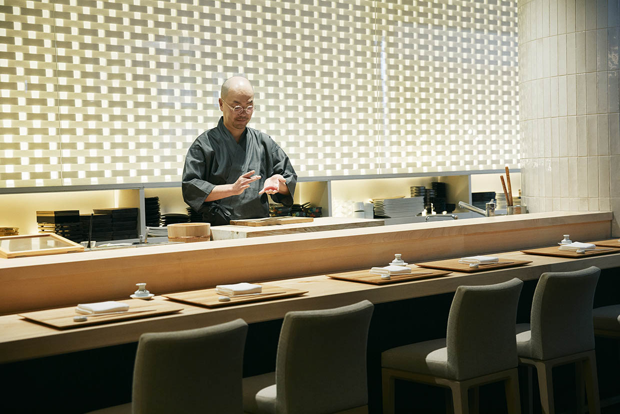 『XEX WEST aburiyaki ＆sushi An』の店内