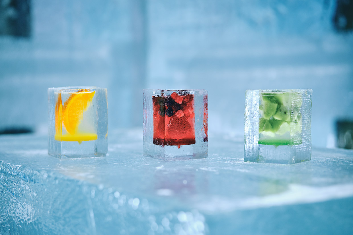 ‟アイスヴィレッジ“内「氷のBar」のカクテル
