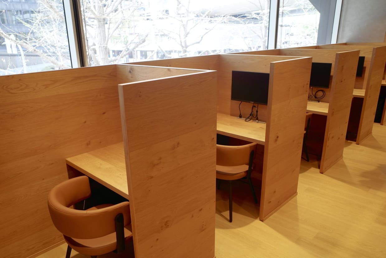 『Olive LOUNGE 船場』半個室席