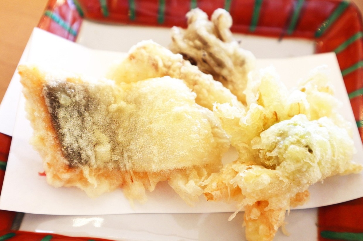 『青の舎』の「桜鯛と淡路島サクラマスの春御膳」