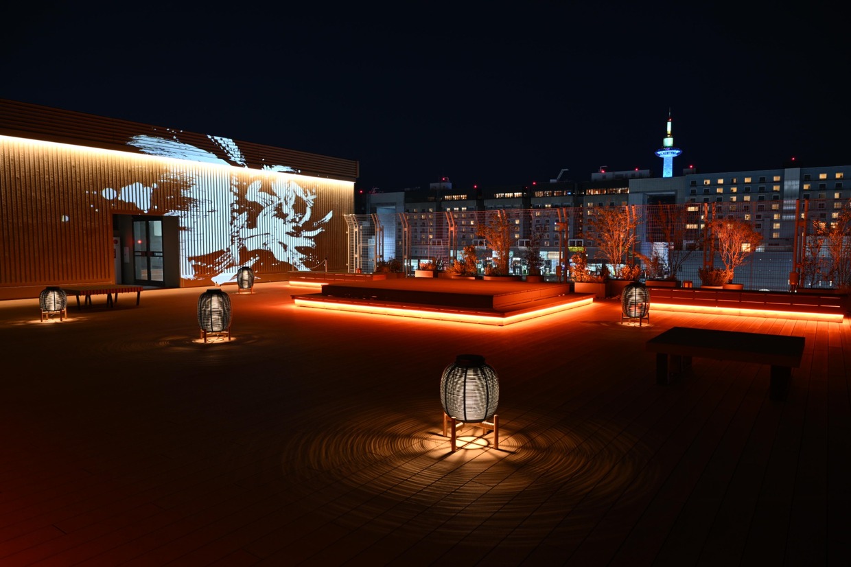 ドラムタオシアターのフードルーフトップ「SKY TERRACE」夜