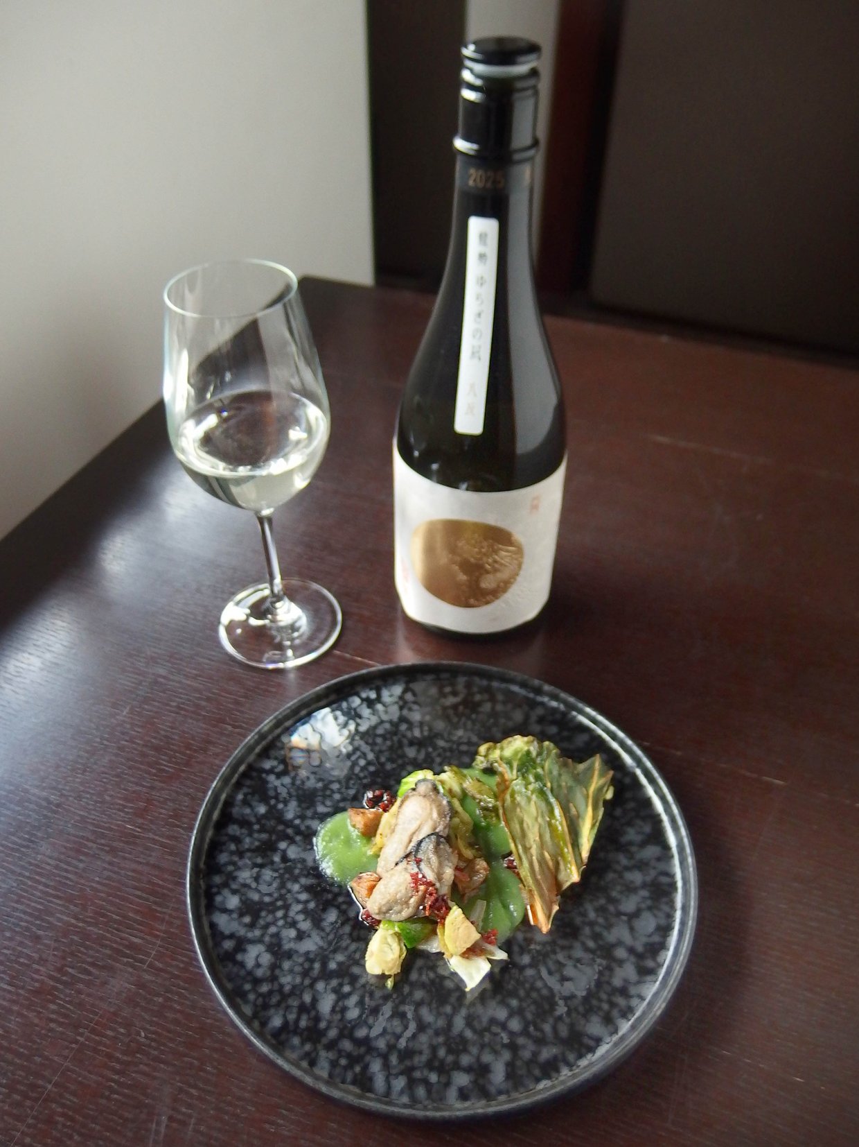 「NIPPONIA HOTEL 竹原 製塩町」のレストラン『ルアン』の料理と酒