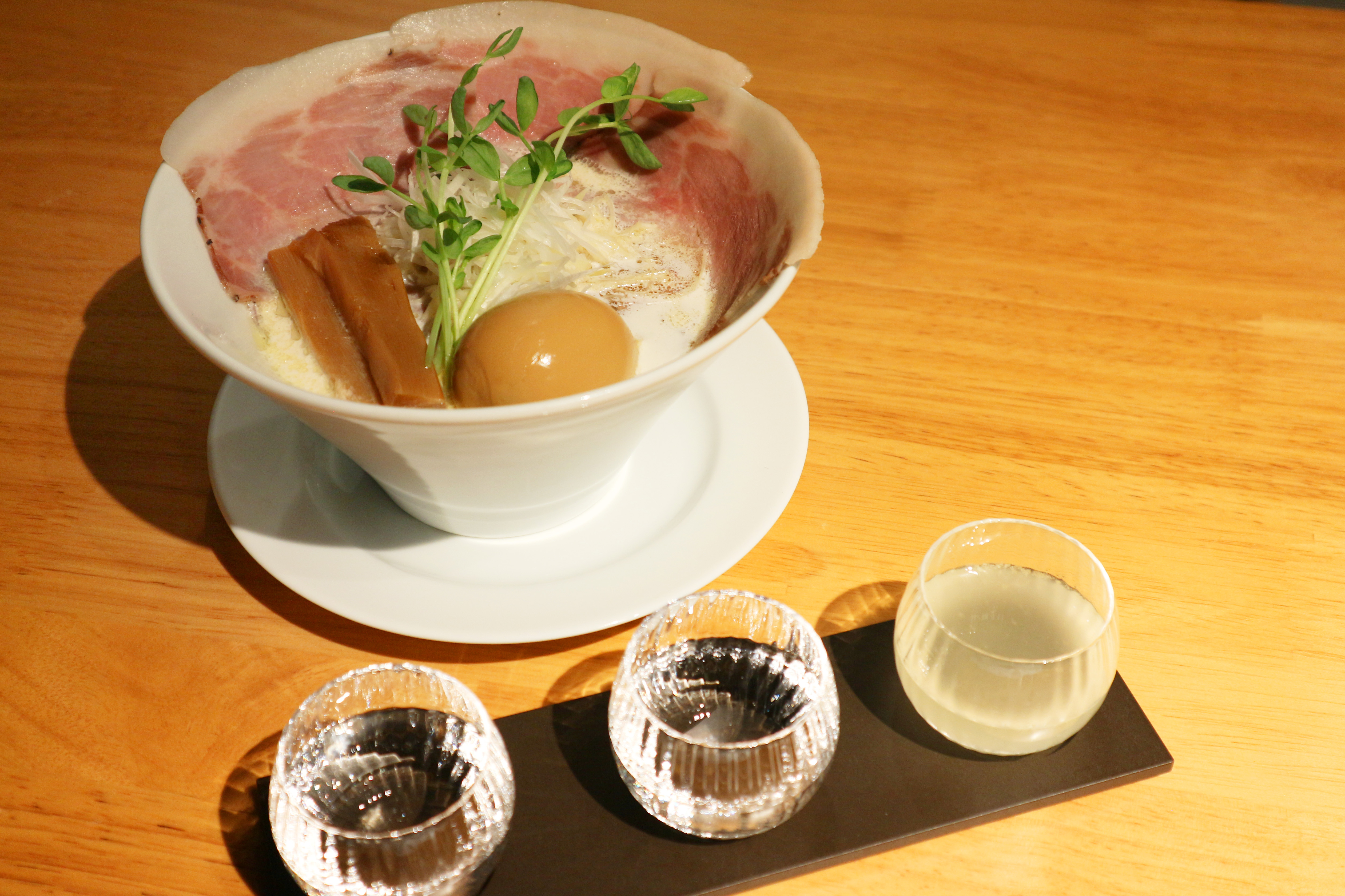タイムアウトマーケット大阪の『天命』料理