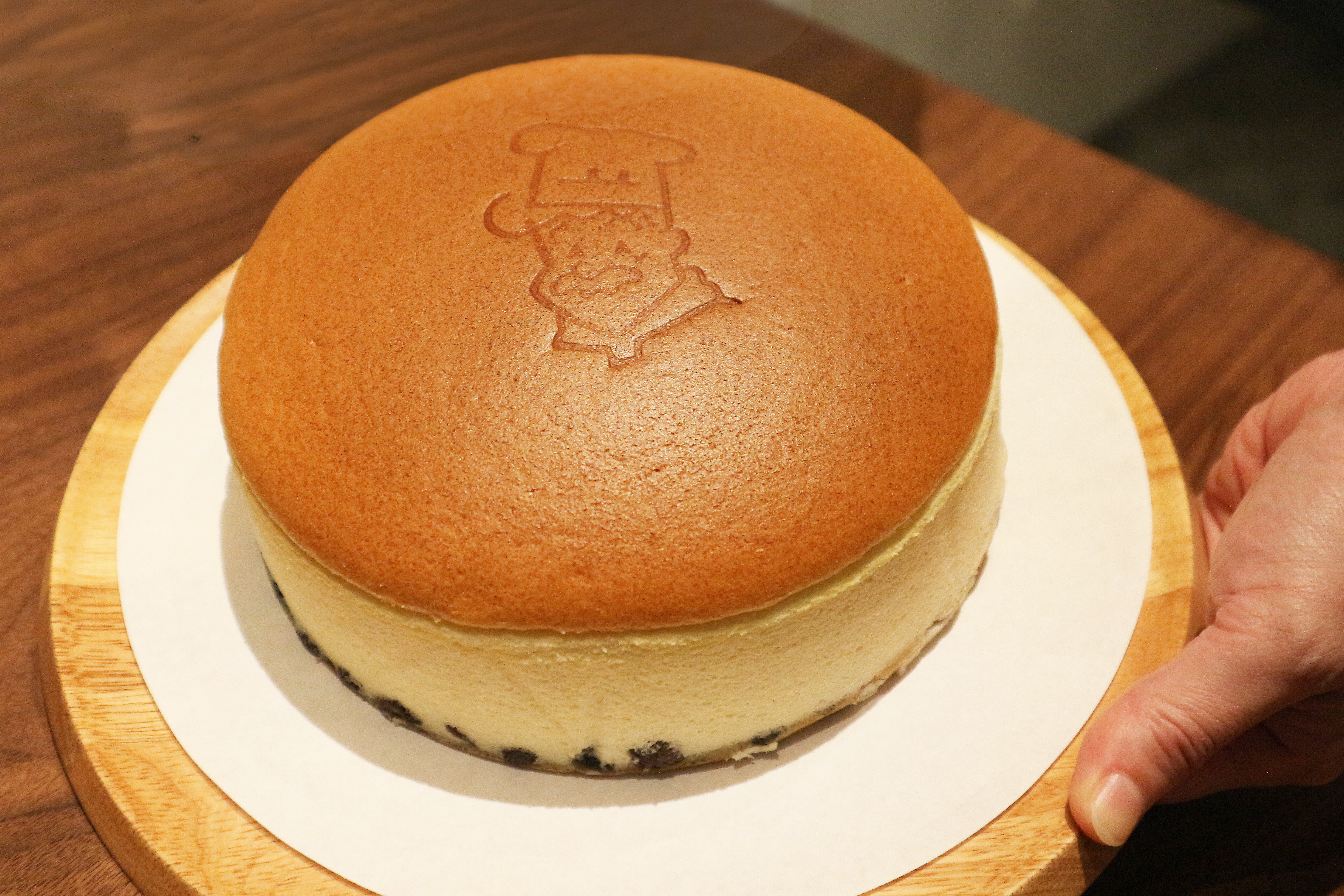 『りくろーおじさんの店』グランフロント大阪店のチーズケーキ