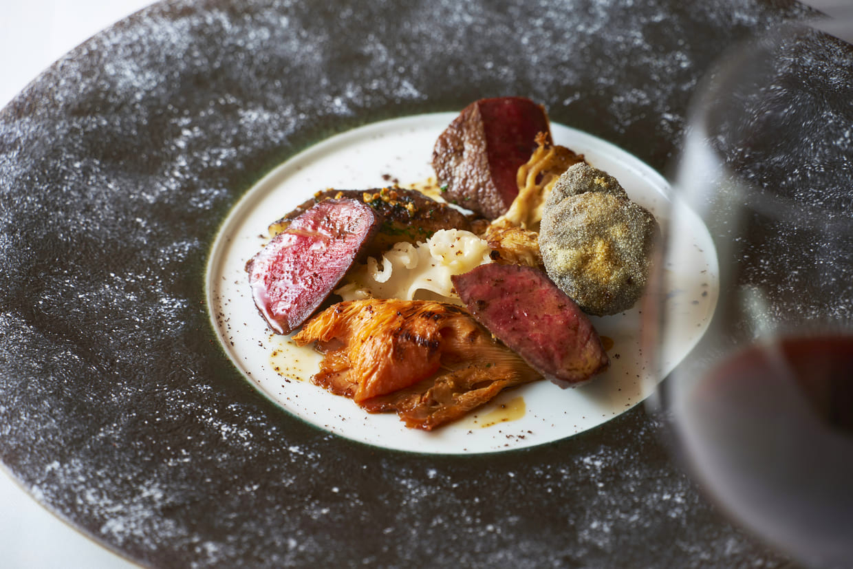 鹿肉のアロースト きのこのデグリナツィオーネ
