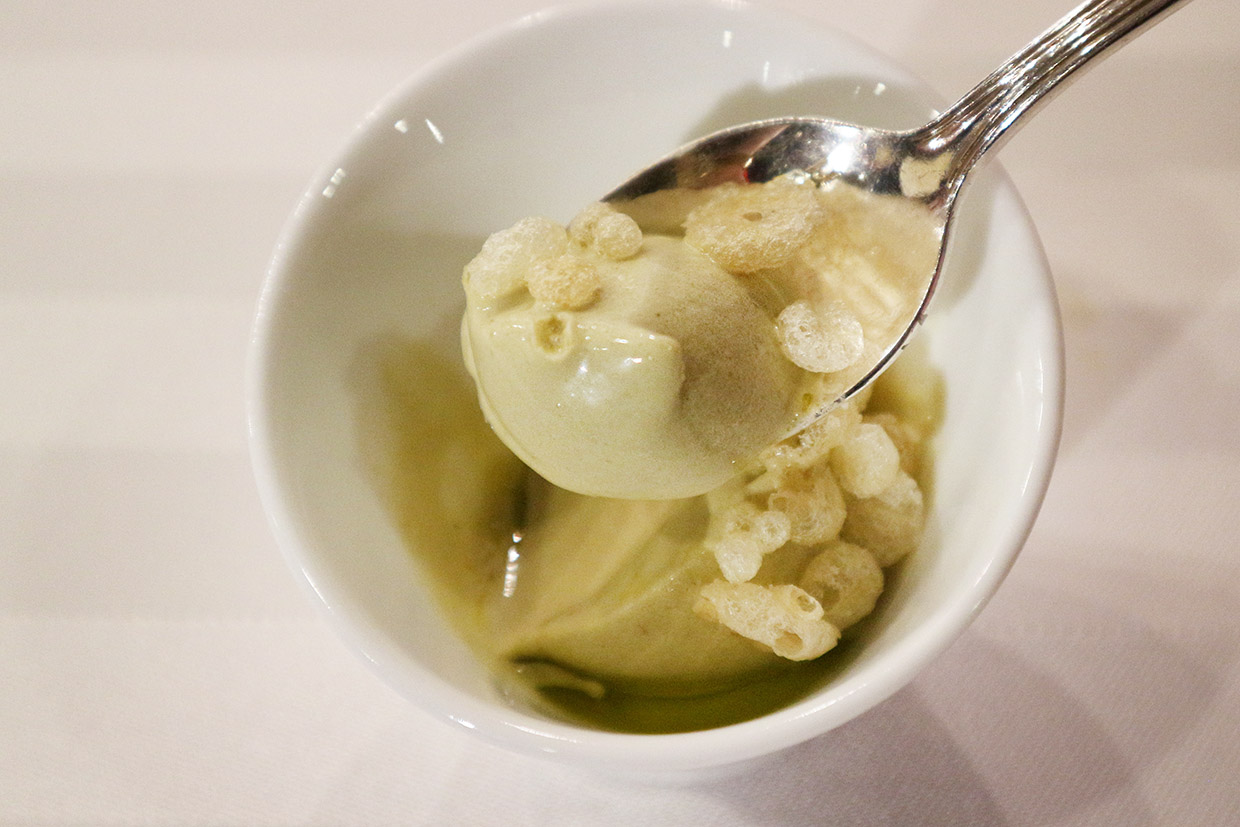 ミシュランガイド授賞式『しろ』の蕗の薹のジェラート