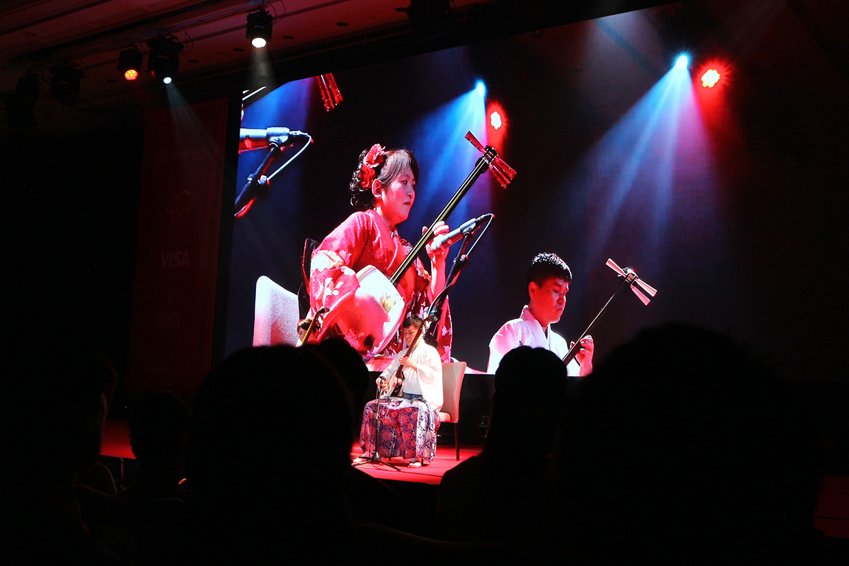 ミシュランガイドセレモニーでは三味線の生演奏ライブも開催