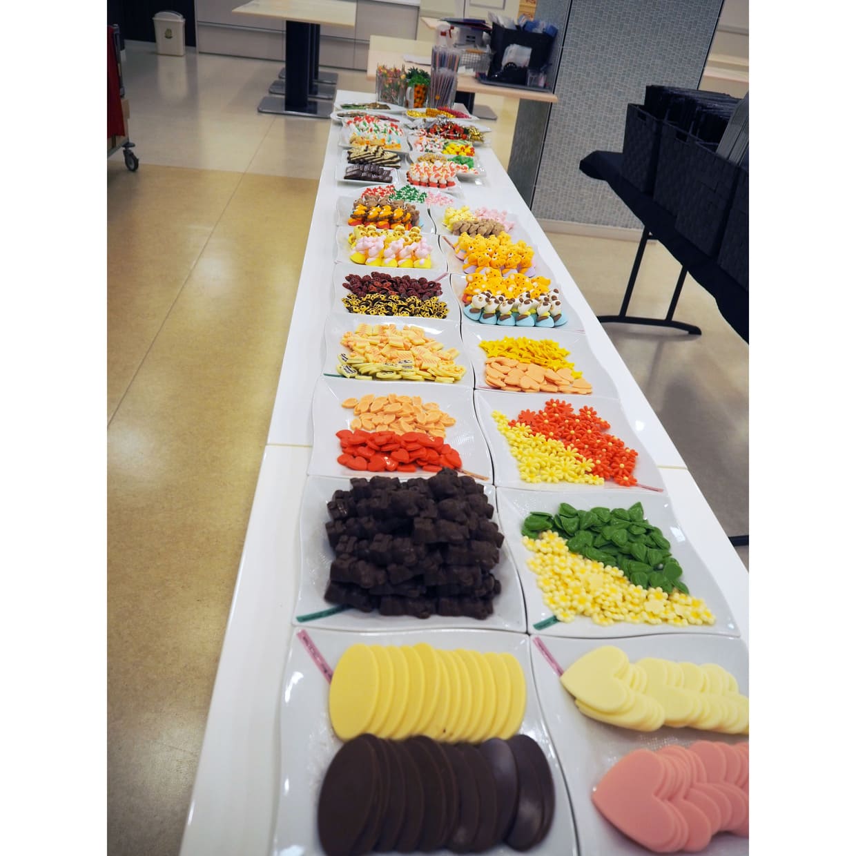 神戸・三宮『ケーニヒス クローネ』体験教室、デコレーション