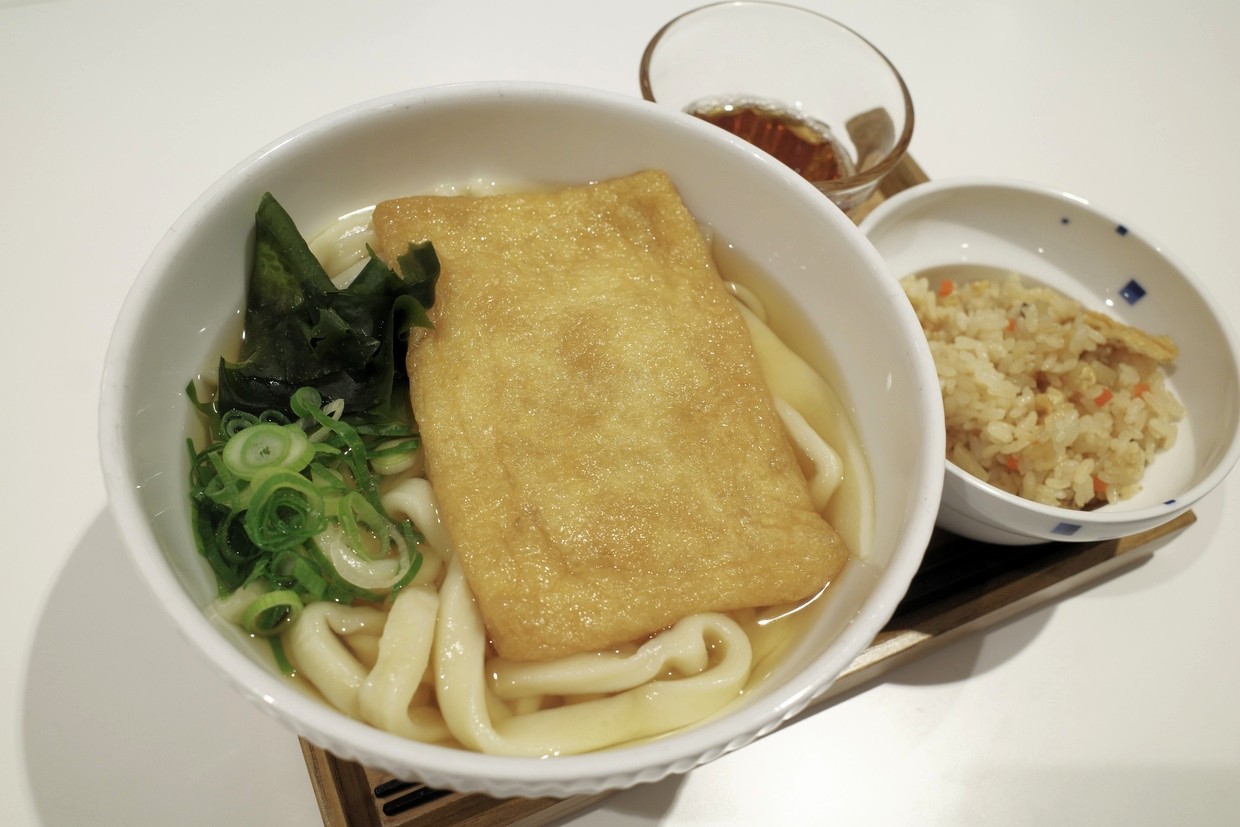 大阪『自家製麺 杵屋』「うどん打ち教室」きつねうどん定食の完成