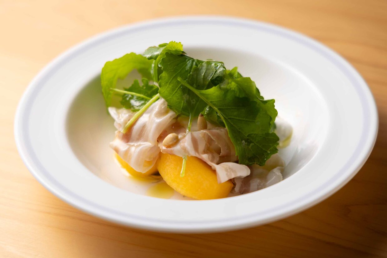 徳島・上勝町『ペルトナーレ』柿とストラッチャテッラのサラダ