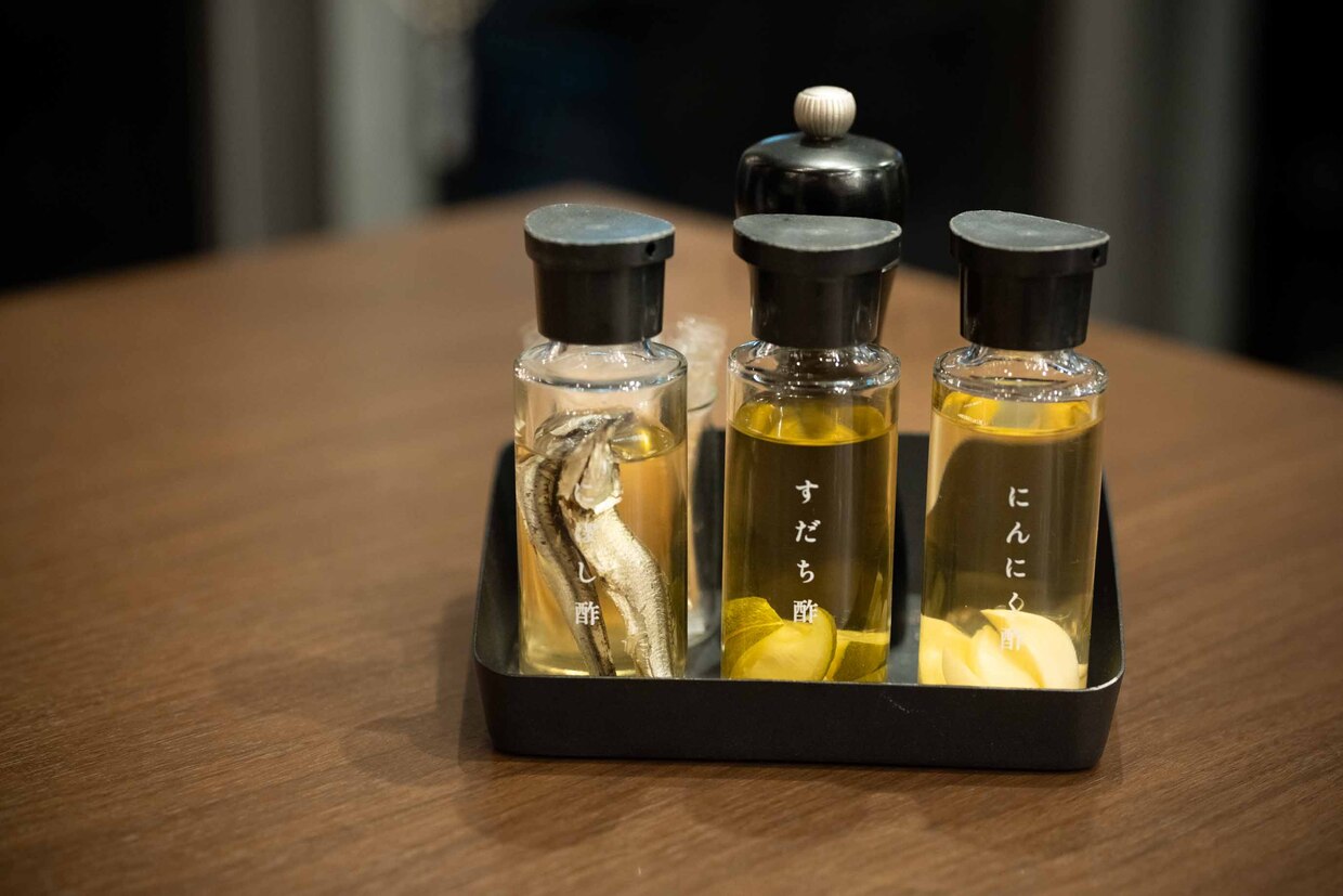 徳島『とりとたい 鳴門店』スダチ酢、ニンニク酢、煮干し酢