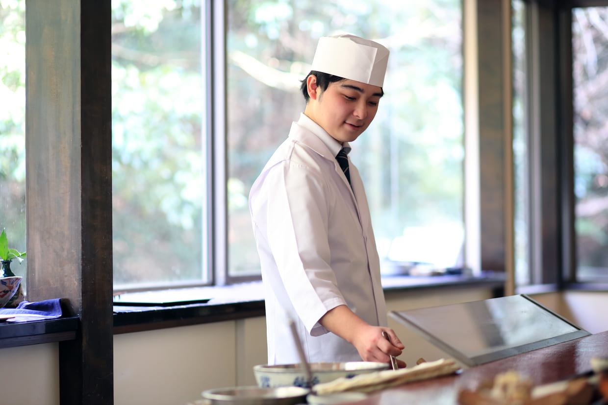 大阪・箕面『天麩羅うえの』料理長・濱田和希さん