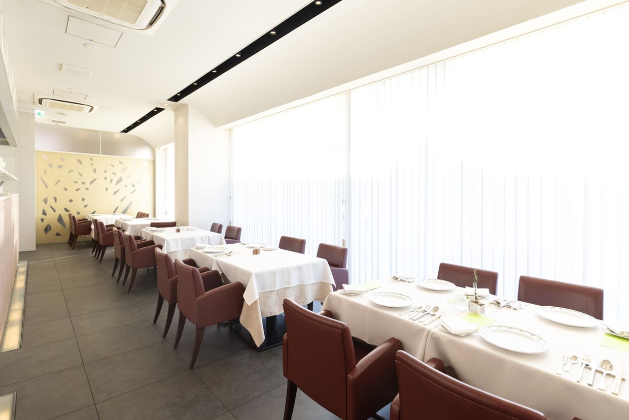 大阪・豊中『ラ・メゾンブランシュ』内観