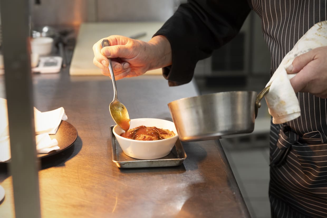 大阪・豊中『ラ・メゾンブランシュ』キッチンの風景