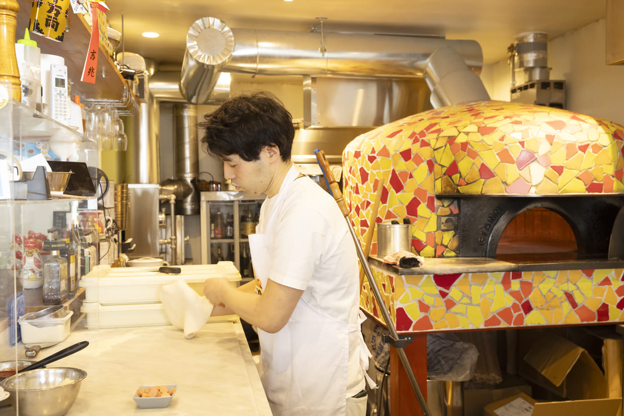 大阪・豊中『ピッツェリア アッティビータ』生地作り