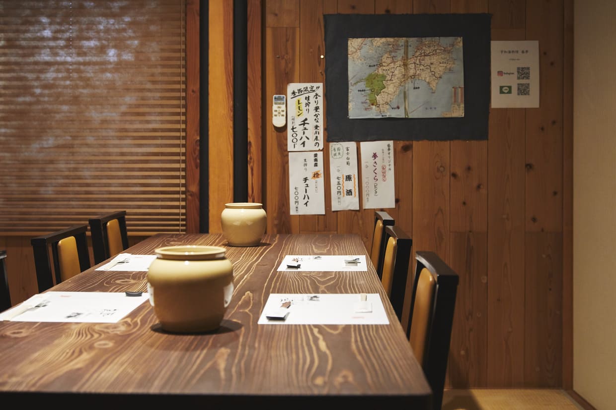天神橋筋『宇和海料理 藝夢』内観