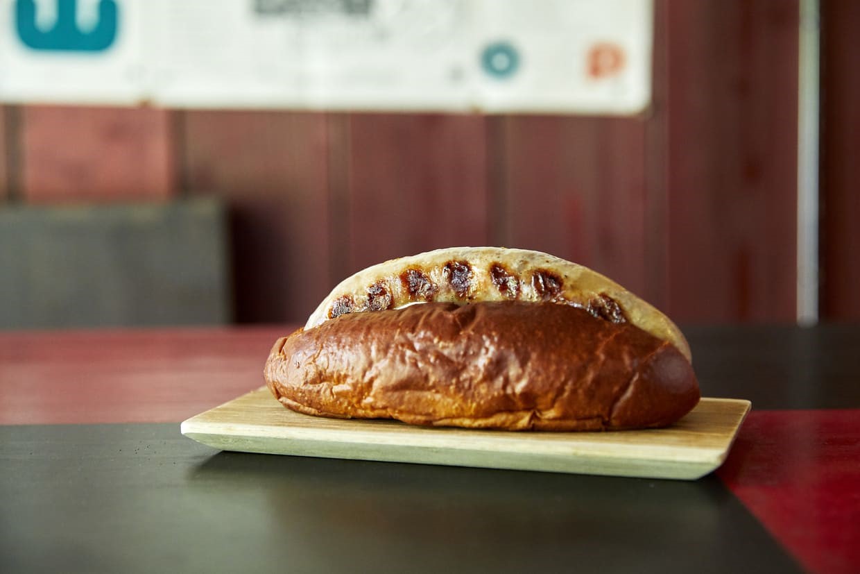 神宮丸太町『Salsiccia! DELI』ホットドッグ