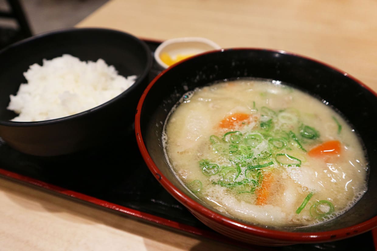 『資さんうどん』料理