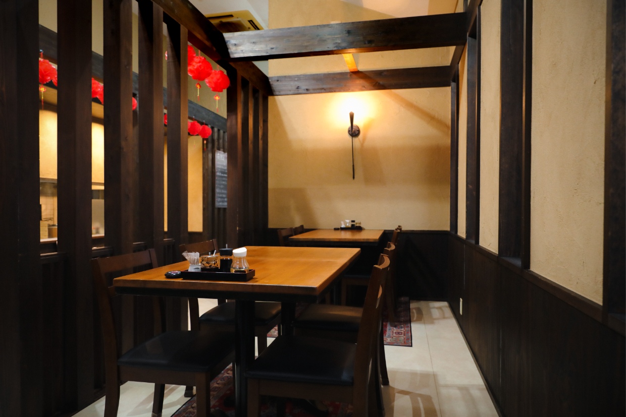 『中華料理 皇龍』店内