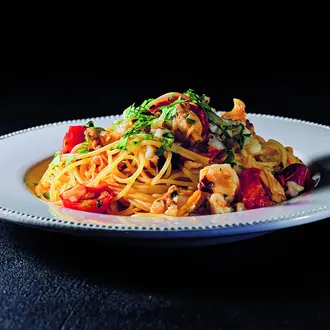 『ラ・ルッチョラ』のスパゲッティーニ 魚介のラグーソース