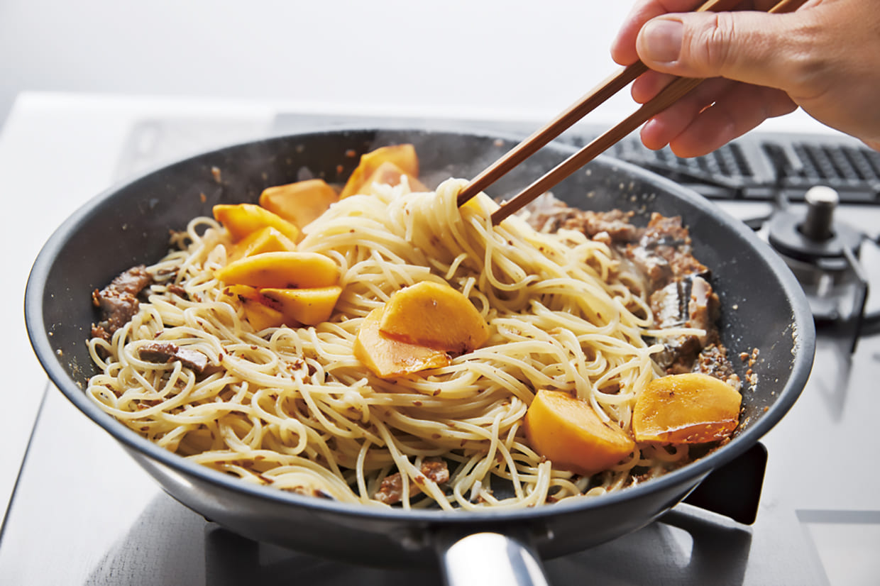パスタと具を和える