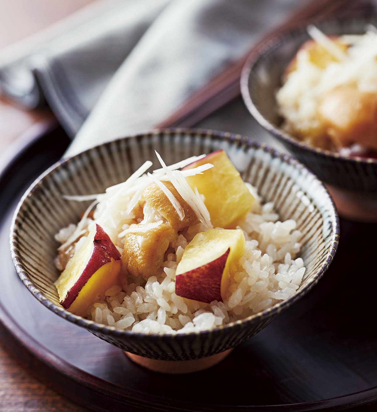 豚足とサツマイモの炊き込みご飯の完成