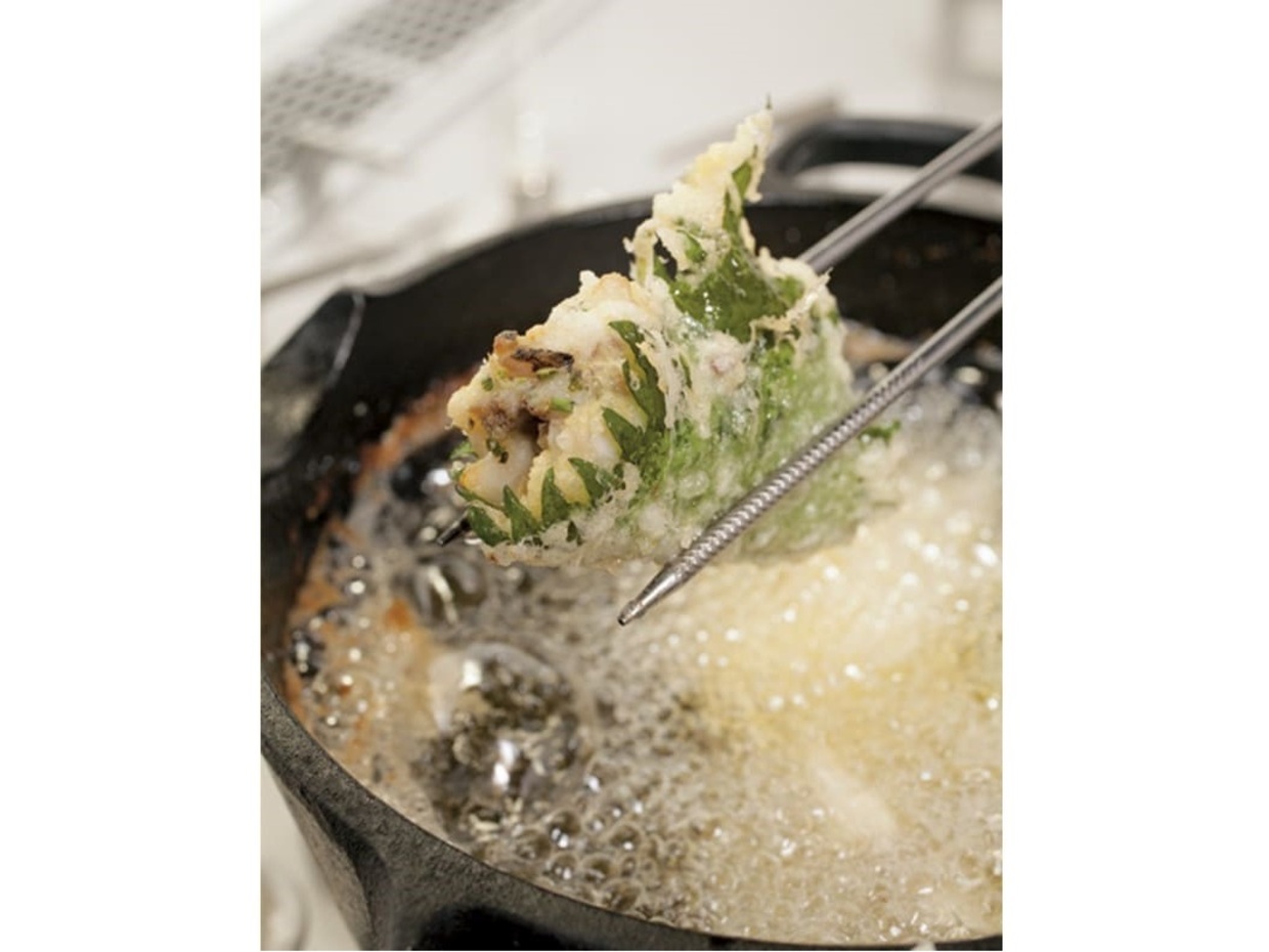 アジのなめろう大葉包み揚げ＆蓮根包み揚げのレシピ、揚げる