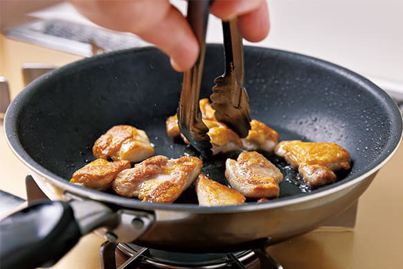 鶏の山椒炒めのレシピ、焼く