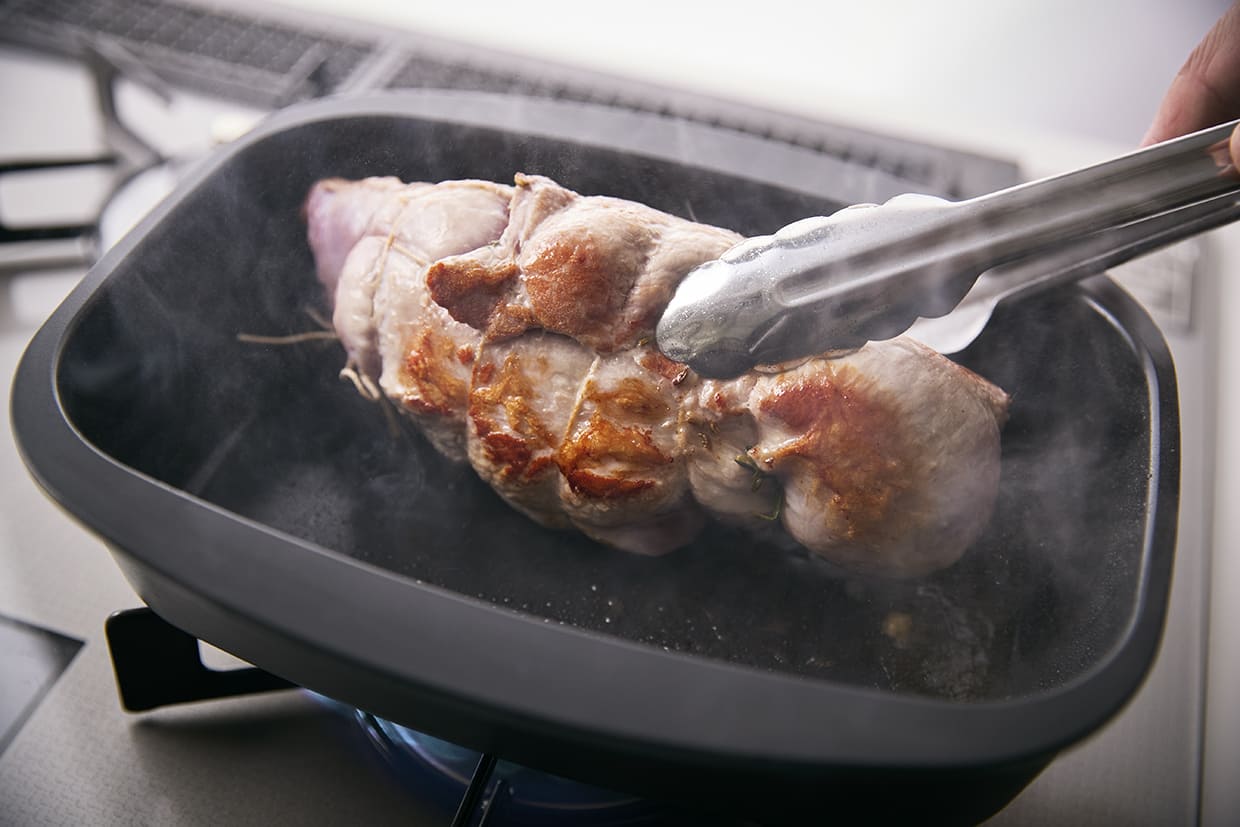 ザ・ココットで豚肉を焼く