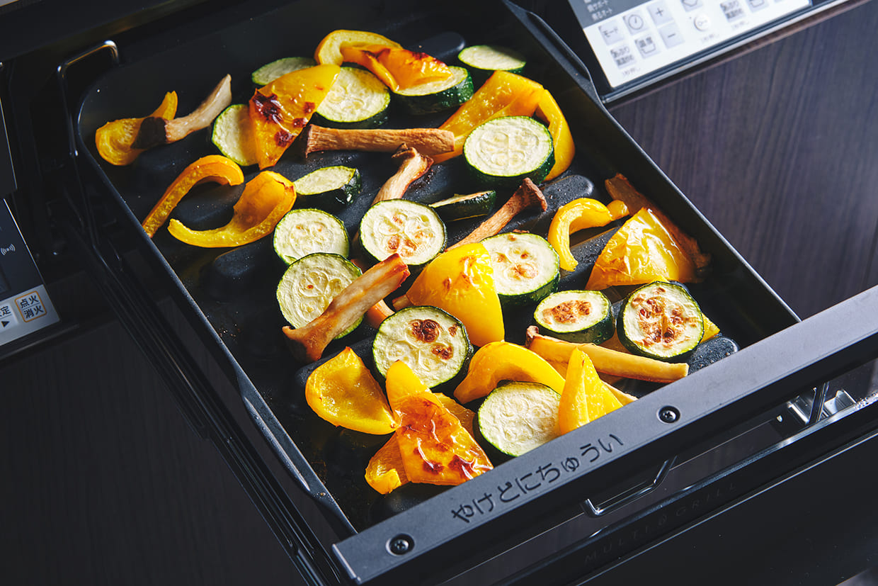 野菜をグリルで焼く