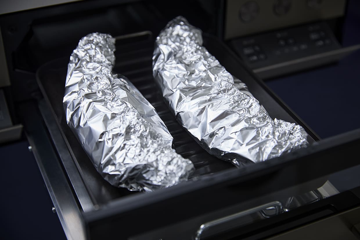 ココットプレートでホイルを焼く
