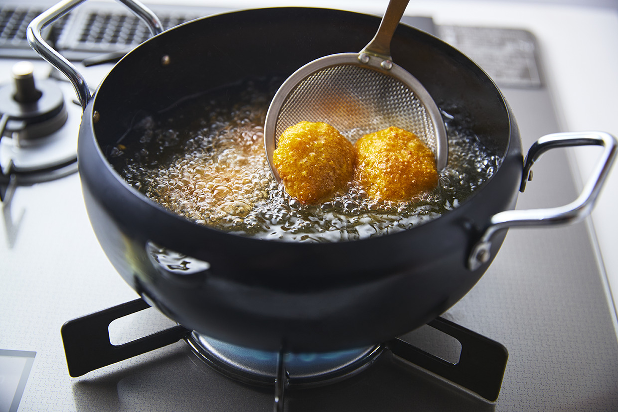 かぼちゃを揚げる