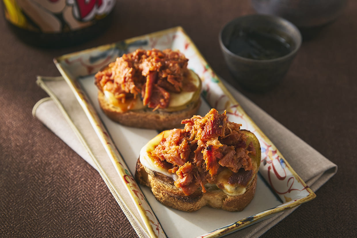 『お料理とお酒 ふくら』のベーコンのプル・ド・ポークの完成