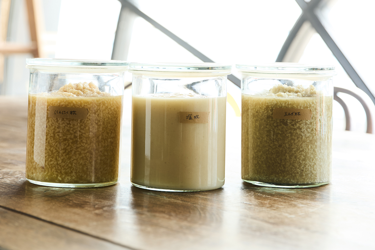 『みつか坊主』の塩麹・玉ネギ麹・ニンニク麹の完成