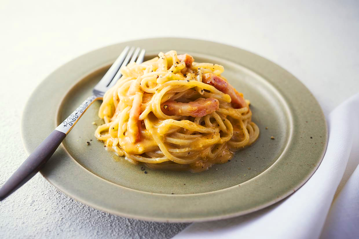 『みつか坊主』の大人の贅沢カルボナーラの完成