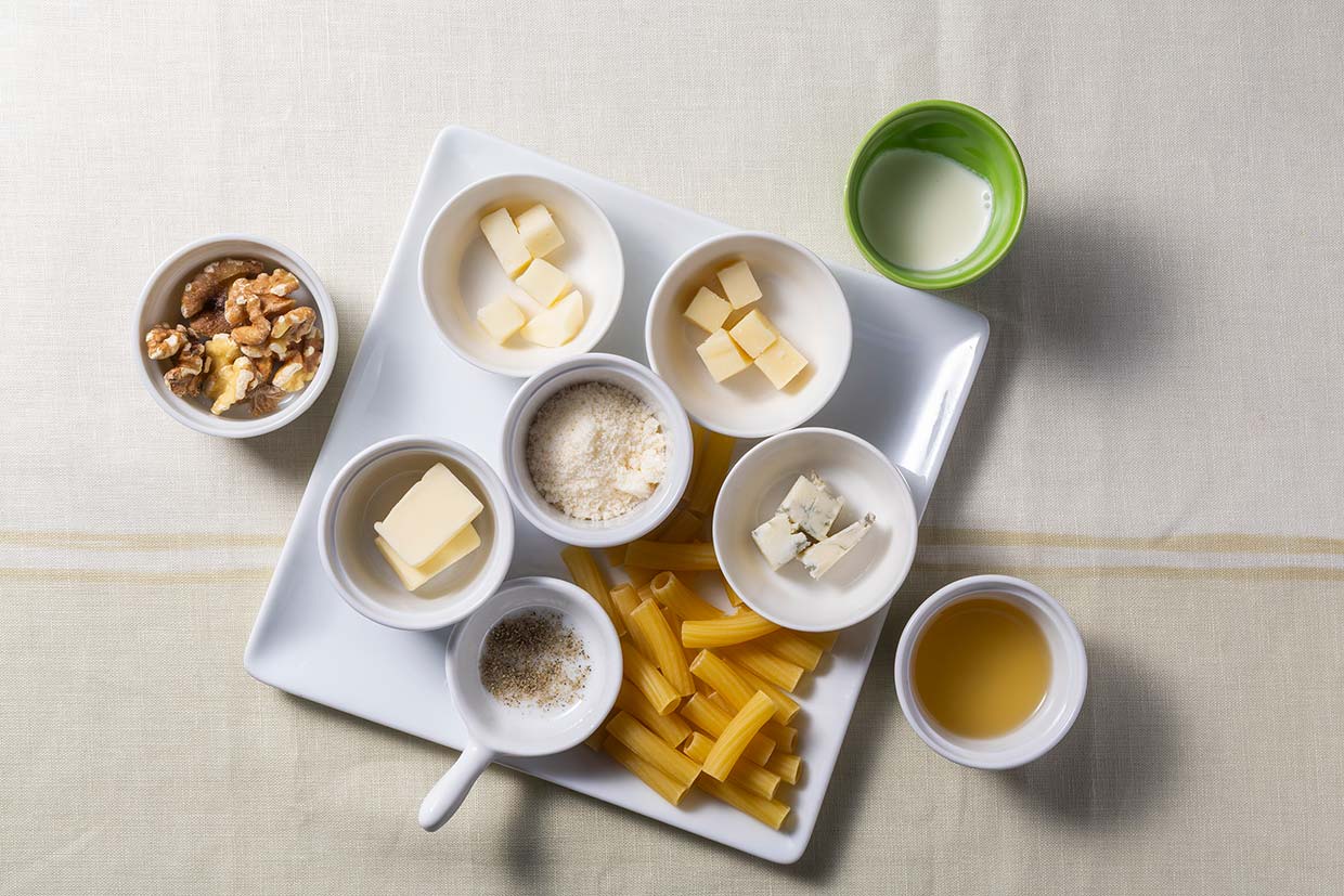 「4種のチーズのパスタ」材料