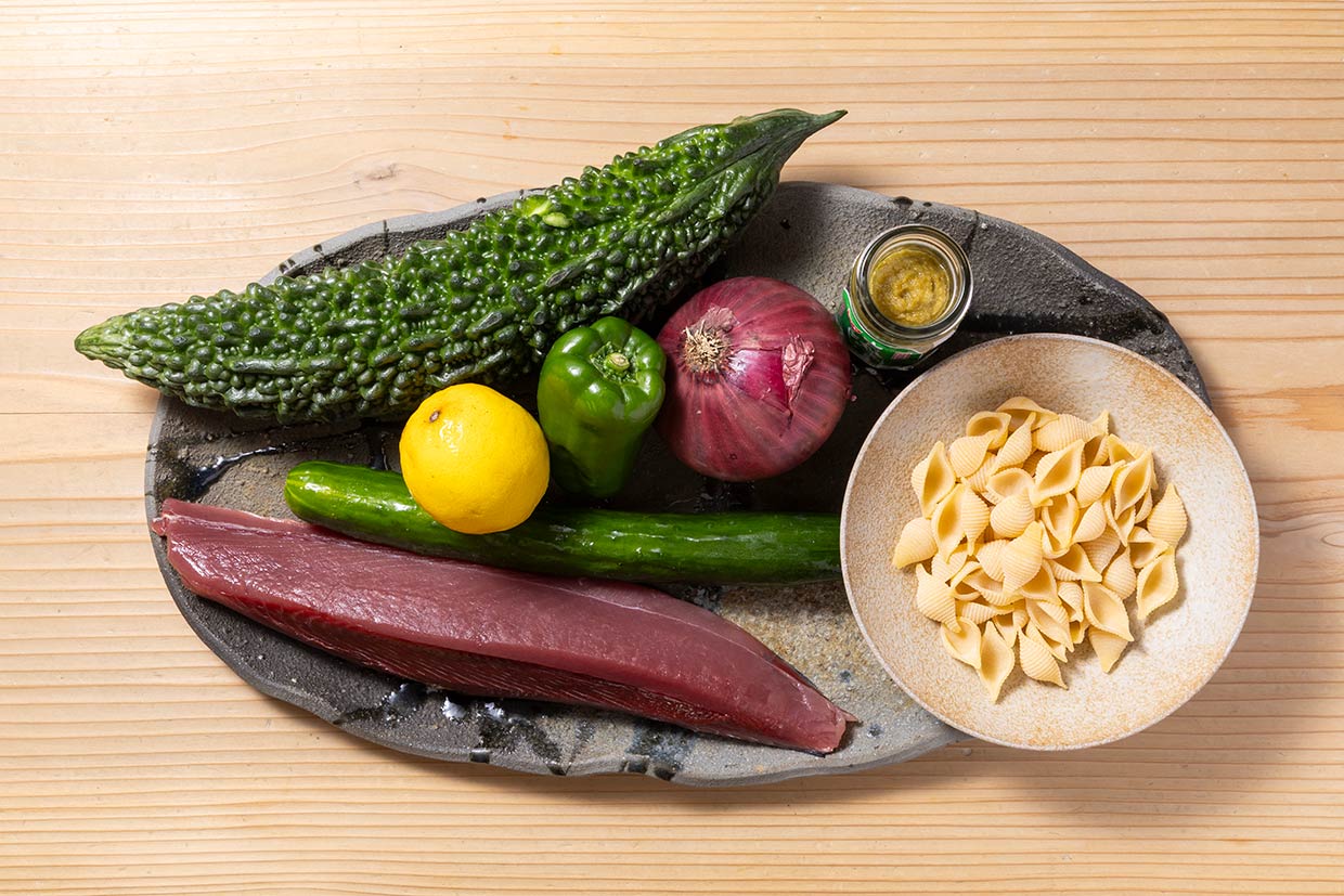 「鰹と夏野菜の柚子胡椒風味パスタ」材料