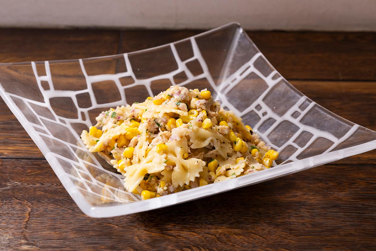 「ツナとコーンのパスタサラダ」