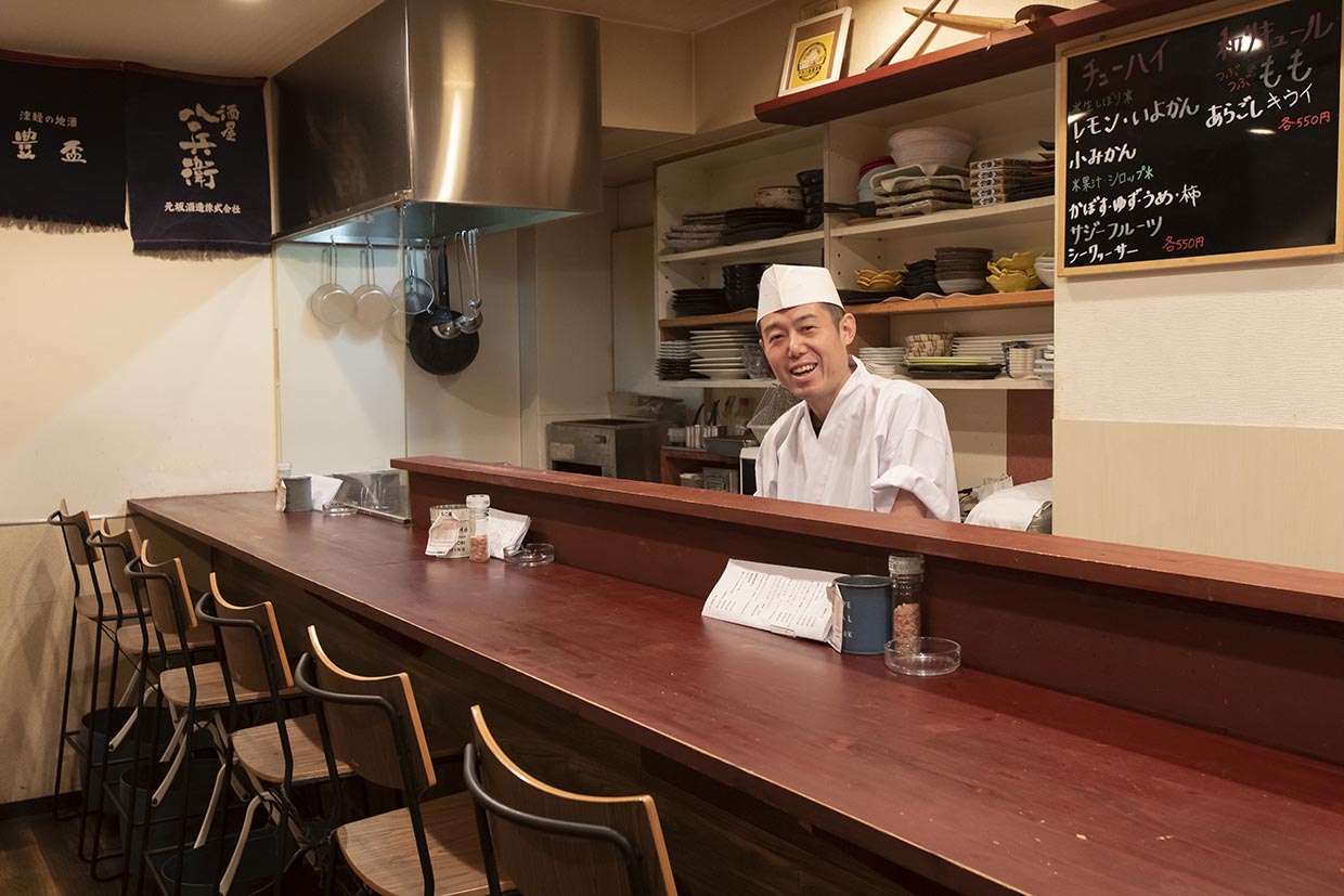 『うろこ屋』の店内