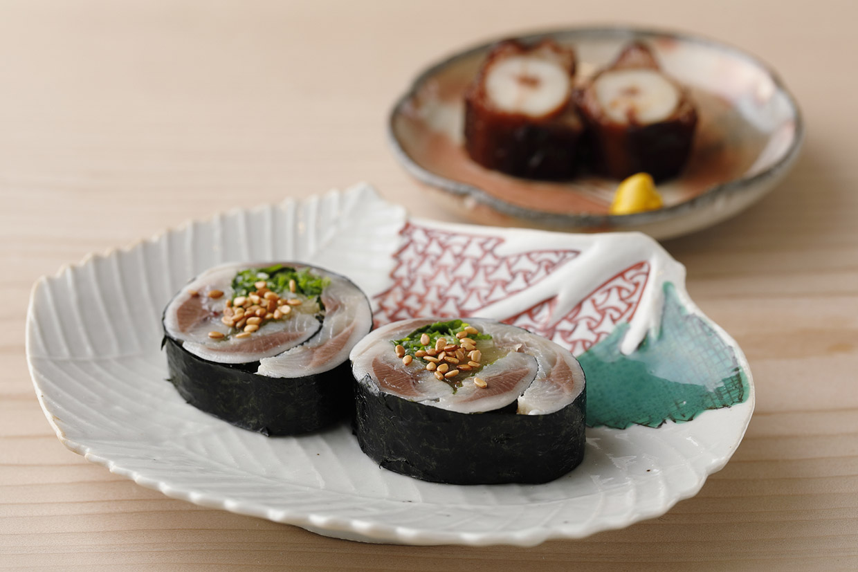 京都・北大路『鮨かわの』のイワシの磯辺巻き
