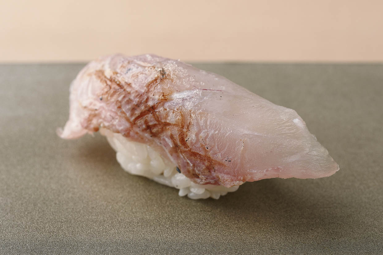 北大路『鮨かわの』のにぎり。金目鯛