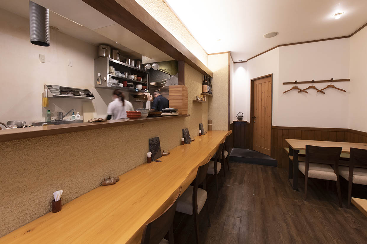 『手打ち蕎麦 むらおか』店内