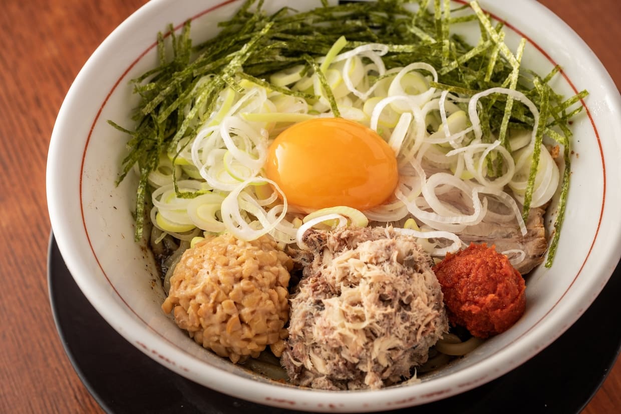 『山系無双 三屋烈火 本店』山形ひっぱり混ぜそば