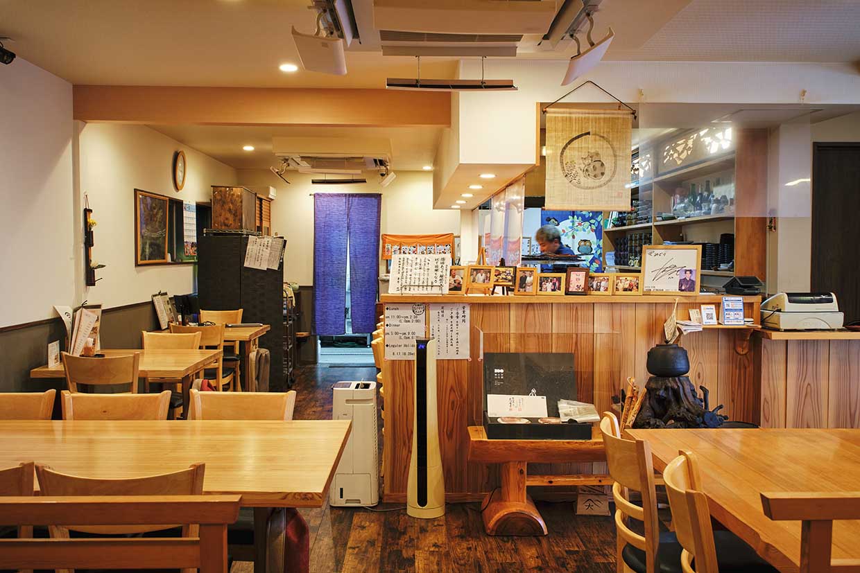 京都『美登利』店内